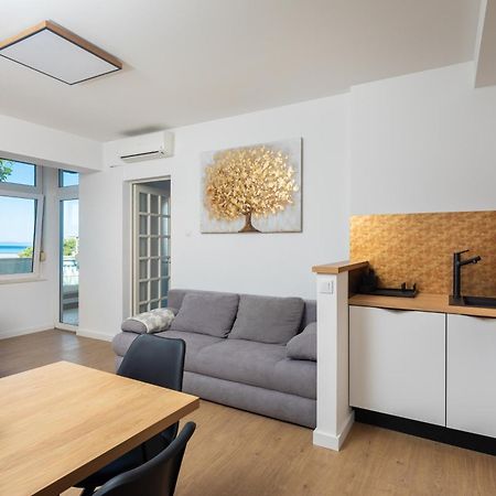 East Side Apartment Омиш Экстерьер фото