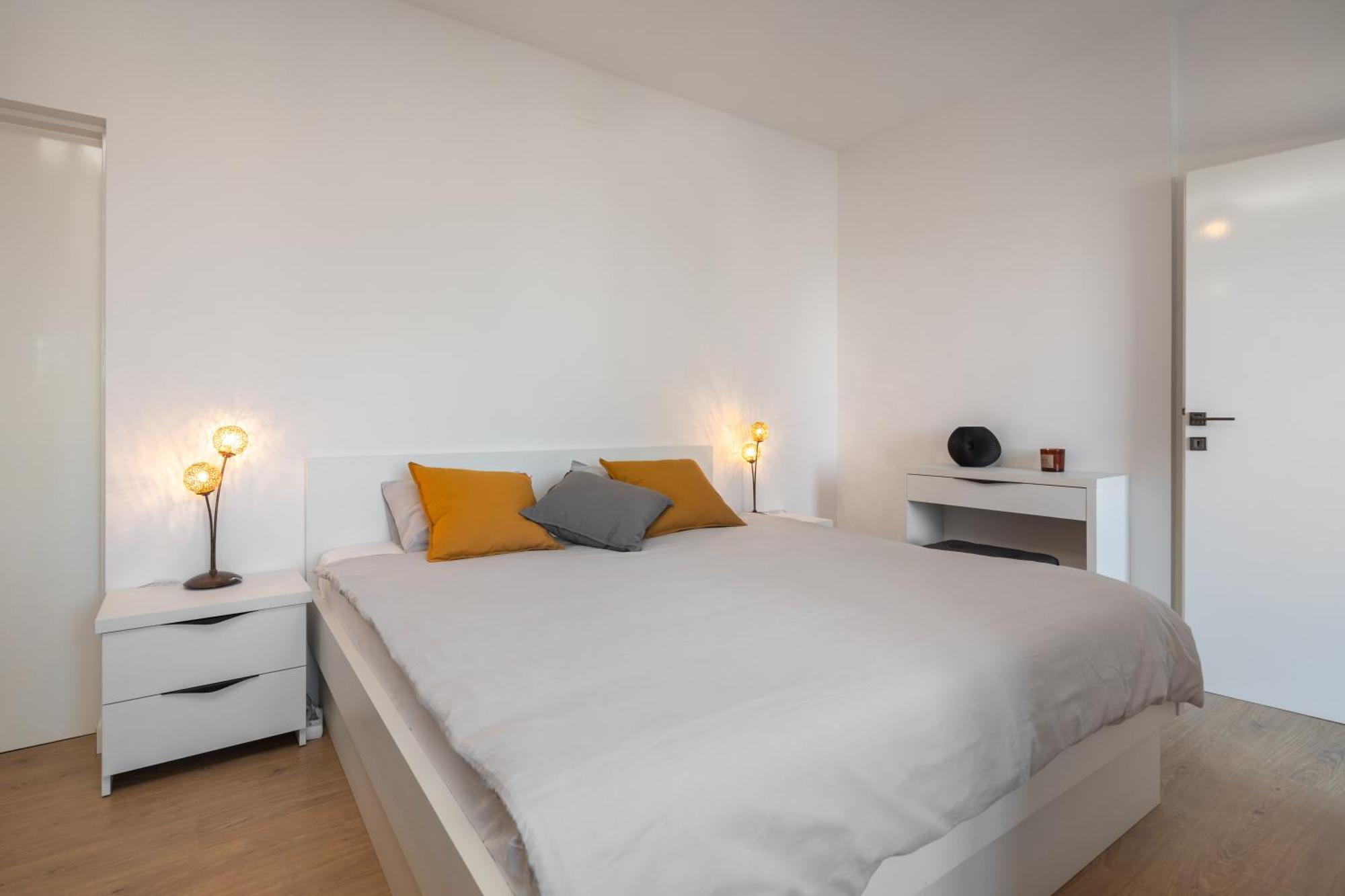 East Side Apartment Омиш Экстерьер фото