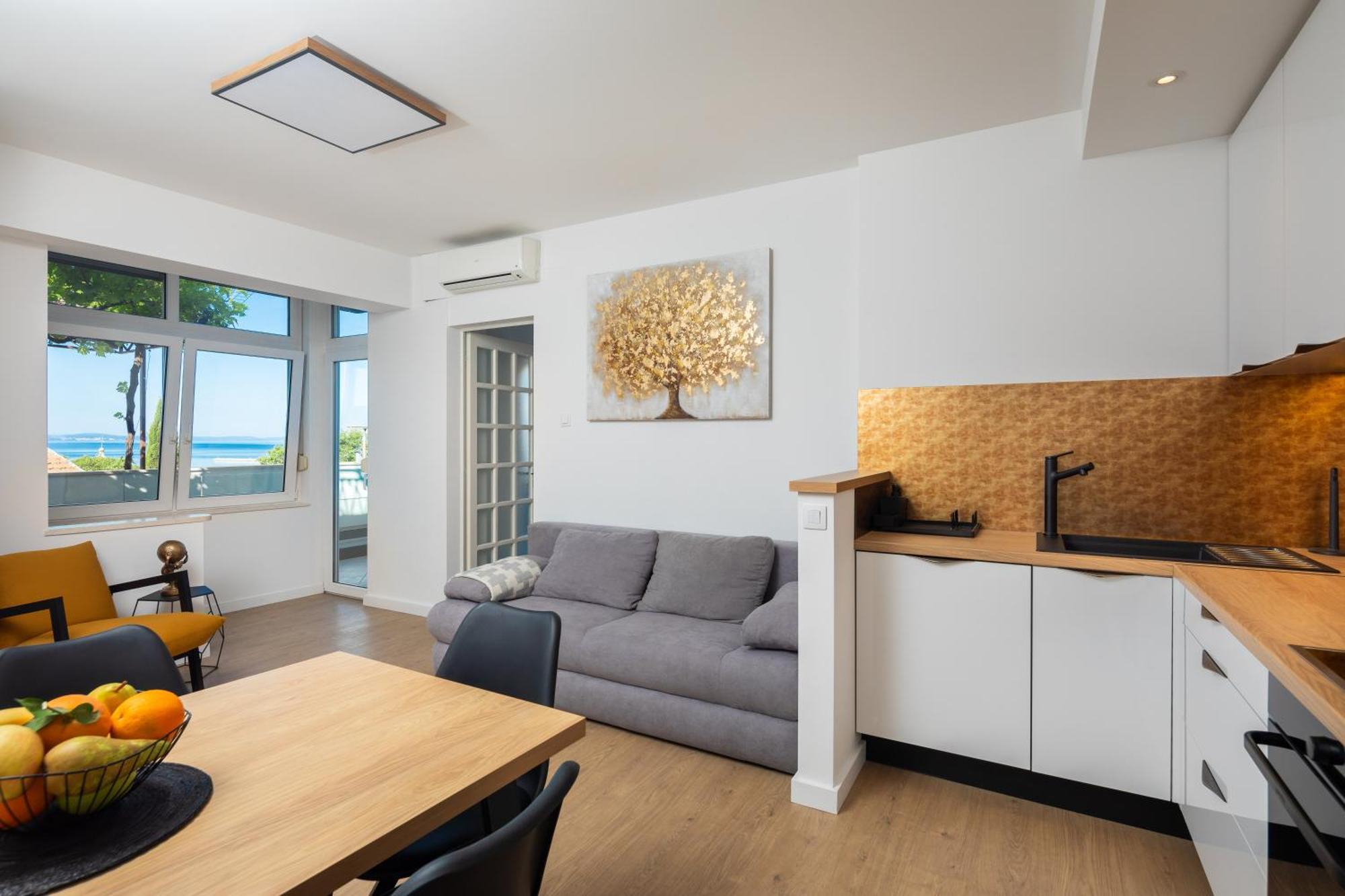 East Side Apartment Омиш Экстерьер фото